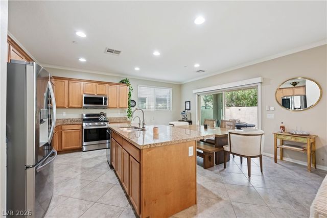 1136 Strada Pecei, Henderson, NV 89011