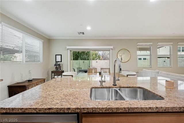 1136 Strada Pecei, Henderson, NV 89011