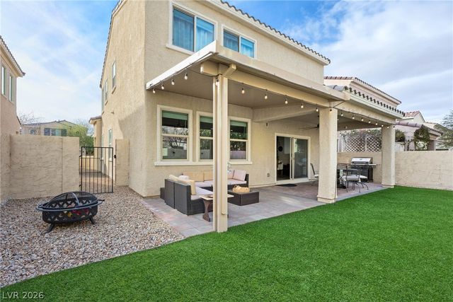 1136 Strada Pecei, Henderson, NV 89011