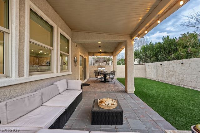 1136 Strada Pecei, Henderson, NV 89011