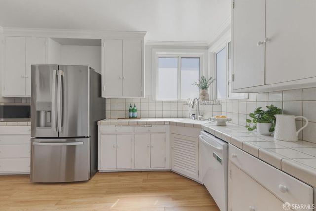 85 Woodacre Drive, San Francisco, CA 94132