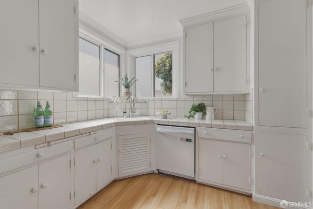 85 Woodacre Drive, San Francisco, CA 94132