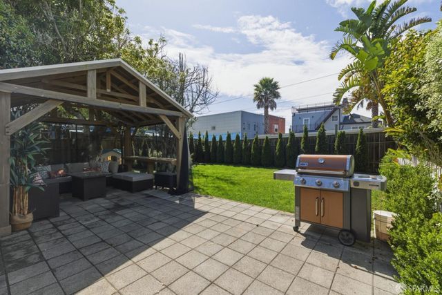85 Woodacre Drive, San Francisco, CA 94132