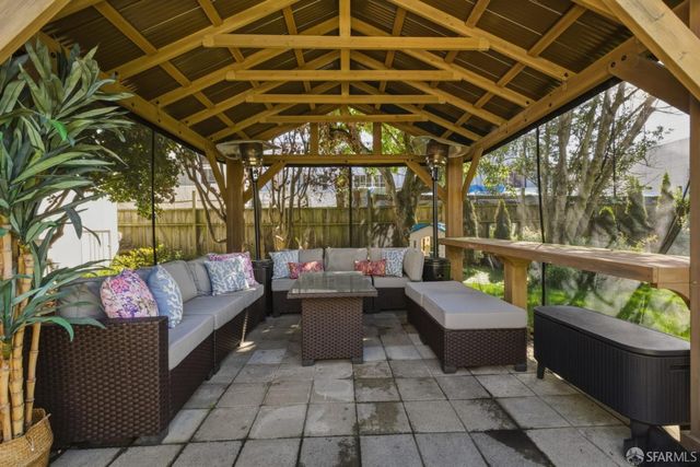 85 Woodacre Drive, San Francisco, CA 94132