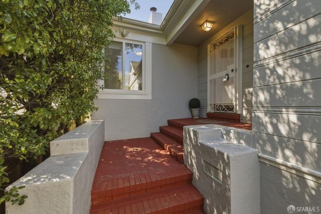85 Woodacre Drive, San Francisco, CA 94132