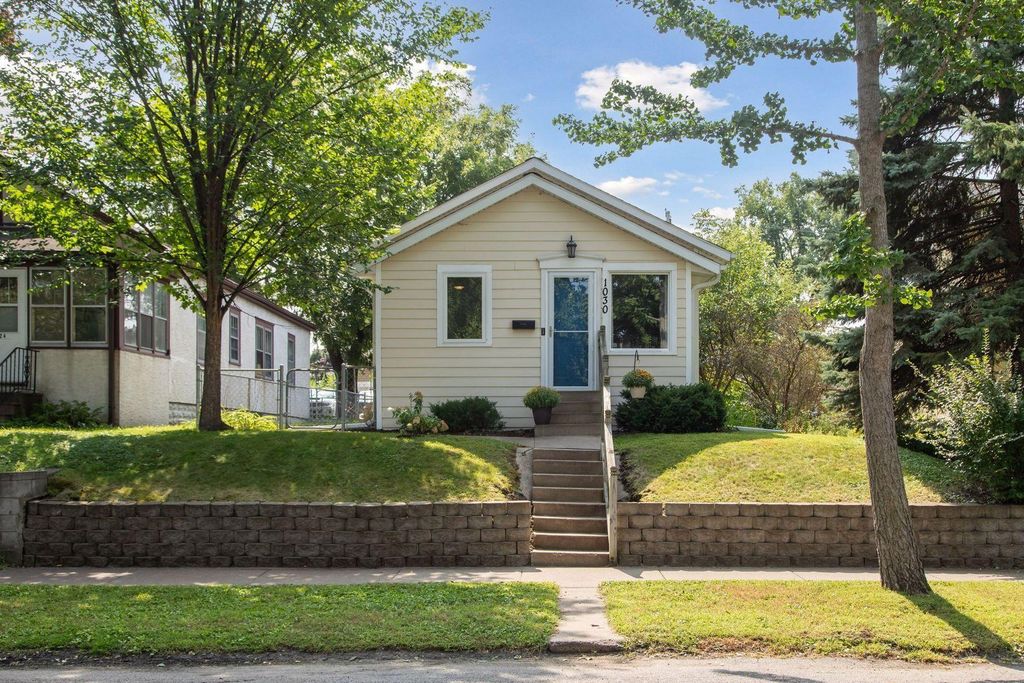 1030 Englewood Avenue, Saint Paul, MN 55104