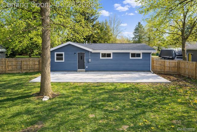 203 Chaney Street, Van Buren Charter Township, MI 48111