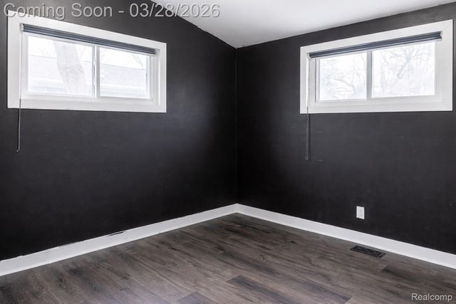 203 Chaney Street, Van Buren Charter Township, MI 48111