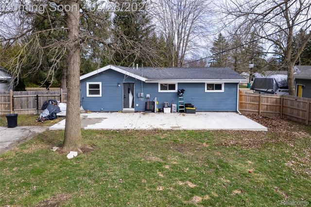 203 Chaney Street, Van Buren Charter Township, MI 48111