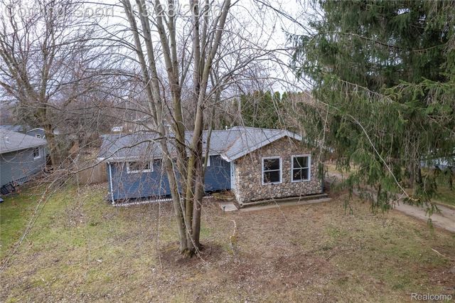 203 Chaney Street, Van Buren Charter Township, MI 48111