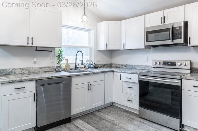 203 Chaney Street, Van Buren Charter Township, MI 48111