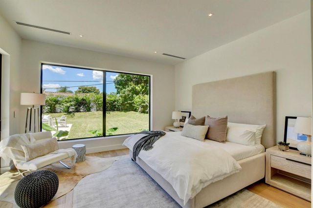 855 NW 4th Avenue, Boca Raton, FL 33432