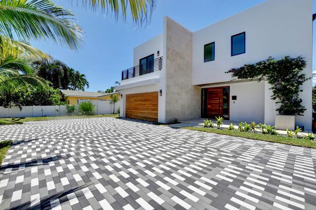 855 NW 4th Avenue, Boca Raton, FL 33432