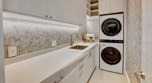 855 NW 4th Avenue, Boca Raton, FL 33432