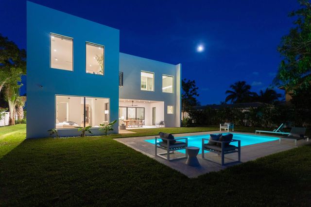 855 NW 4th Avenue, Boca Raton, FL 33432