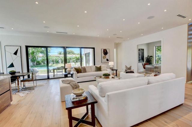 855 NW 4th Avenue, Boca Raton, FL 33432