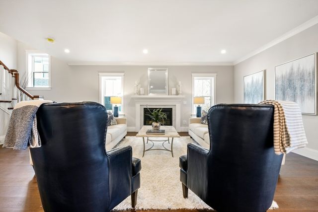 34 Bacon Street, Natick, MA 01760