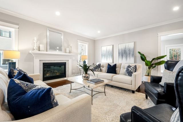 34 Bacon Street, Natick, MA 01760