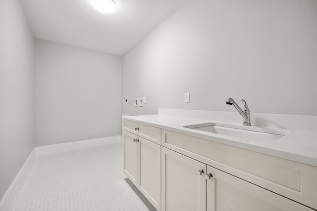 34 Bacon Street, Natick, MA 01760