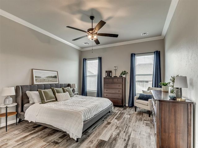 5713 Copper Stone Court, Mustang, OK 73064