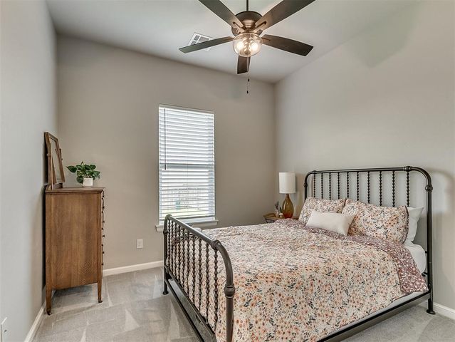 5713 Copper Stone Court, Mustang, OK 73064