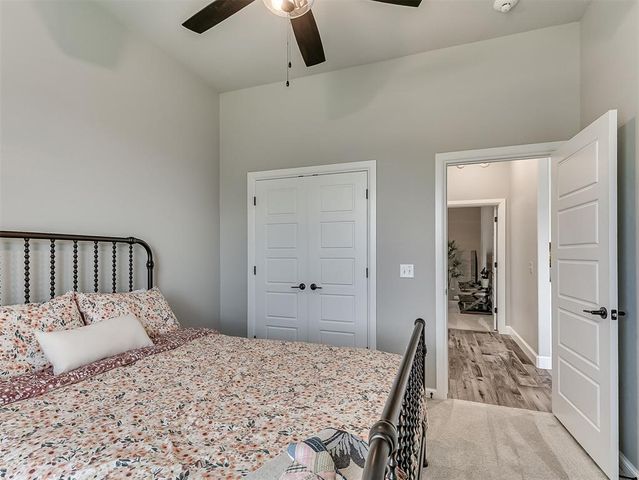 5713 Copper Stone Court, Mustang, OK 73064
