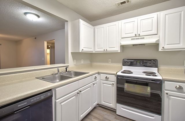 910-133 Brett Drive, Hinesville, GA 31313