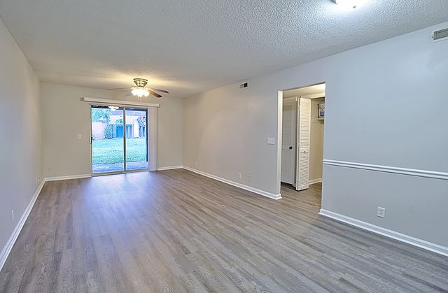 910-133 Brett Drive, Hinesville, GA 31313