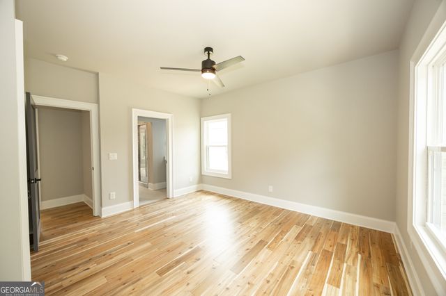 210 Waltham Way, Fayetteville, GA 30214