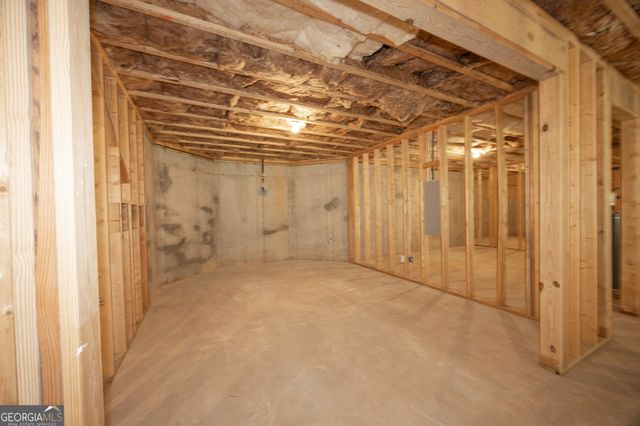 210 Waltham Way, Fayetteville, GA 30214