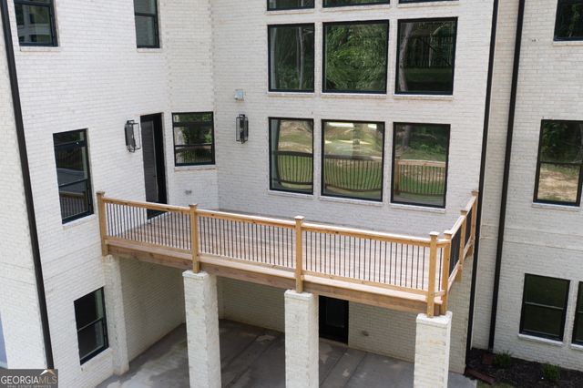 210 Waltham Way, Fayetteville, GA 30214