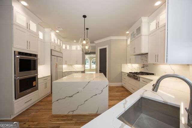 210 Waltham Way, Fayetteville, GA 30214