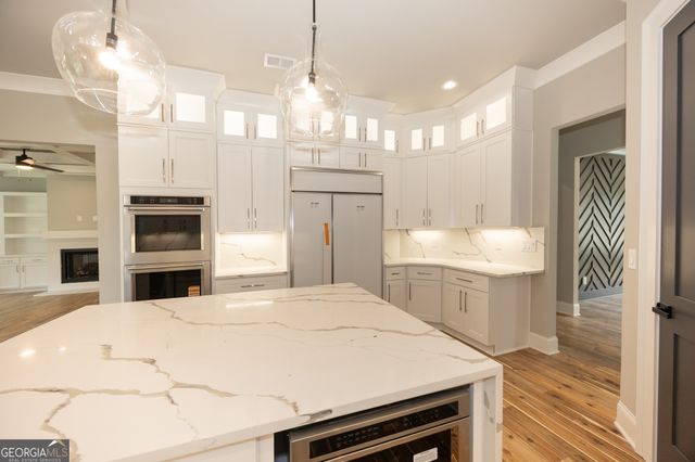 210 Waltham Way, Fayetteville, GA 30214