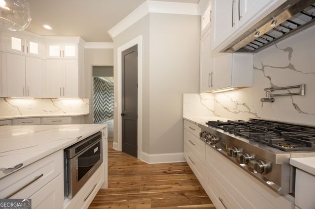 210 Waltham Way, Fayetteville, GA 30214