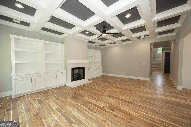 210 Waltham Way, Fayetteville, GA 30214