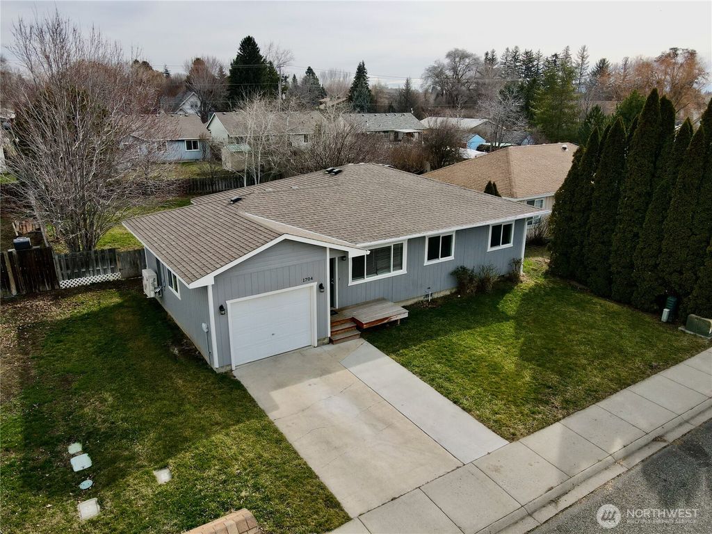 1704 Iowa Street, Ellensburg, WA 98926