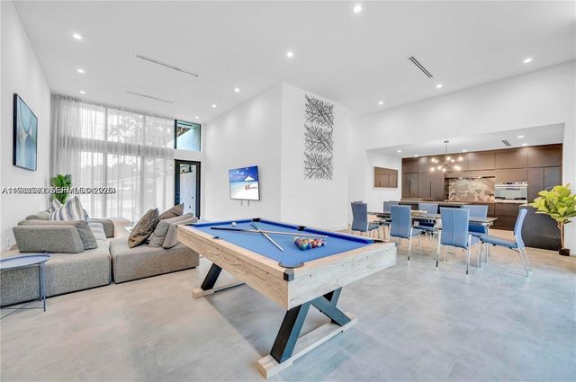 155 NW 51st St 0, Miami, FL 33127