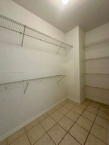 10760 NW 82nd Ter 8-7, Doral, FL 33178