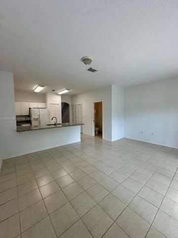 10760 NW 82nd Ter 8-7, Doral, FL 33178