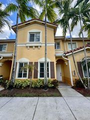 10760 NW 82nd Ter 8-7, Doral, FL 33178