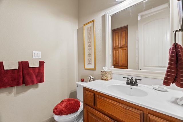 203 Circle Oaks DR, Burnet, TX 78611