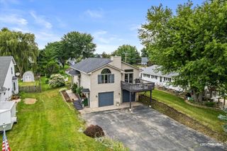 1337 Mabel Lane, Lake Holiday, IL 60548