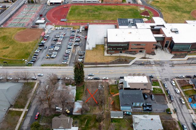 1717 N Howard St, Spokane, WA 99205