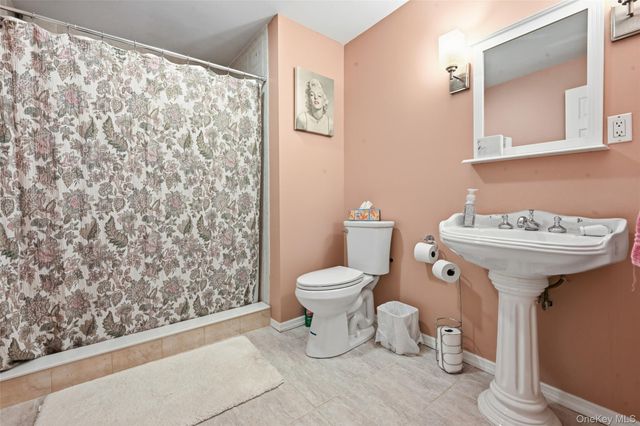 8 Penn Drive, Dix Hills, NY 11746