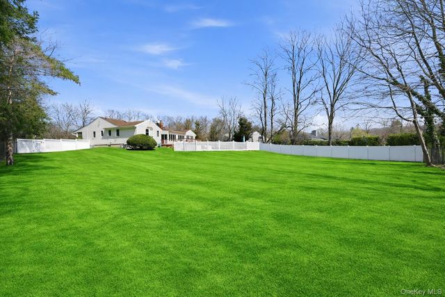 8 Penn Drive, Dix Hills, NY 11746