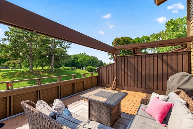 55 Birnamwood Drive, Burnsville, MN 55337