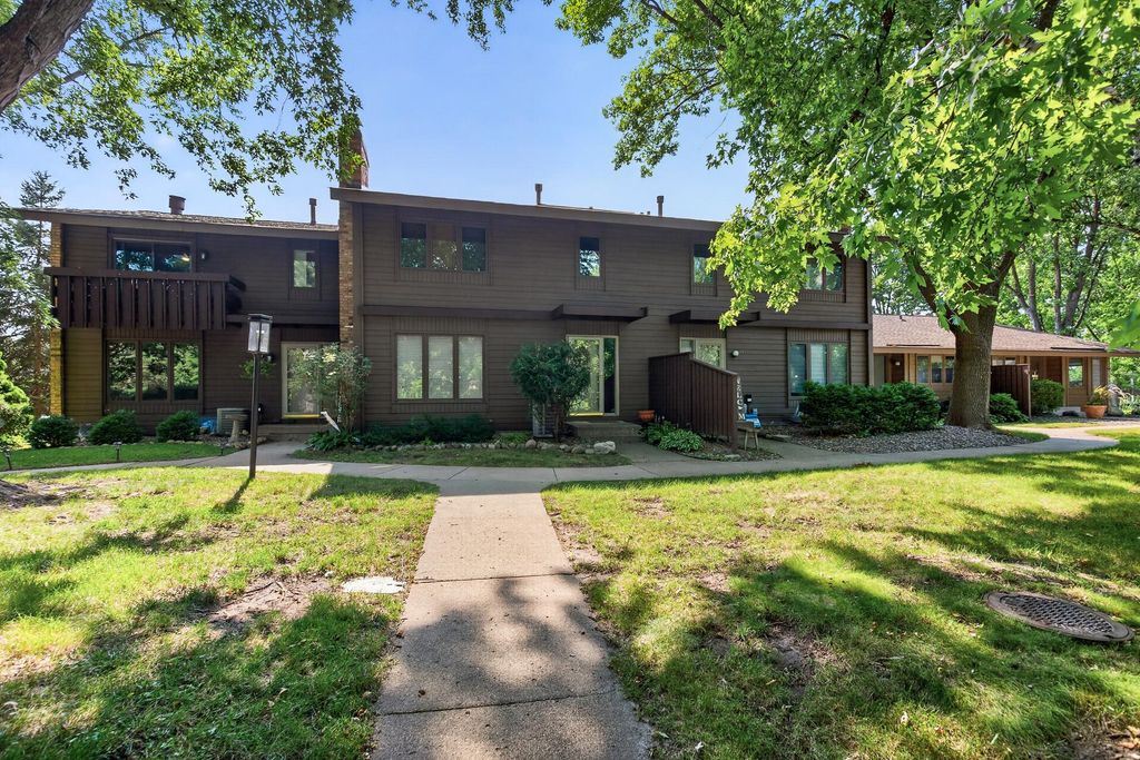 55 Birnamwood Drive, Burnsville, MN 55337