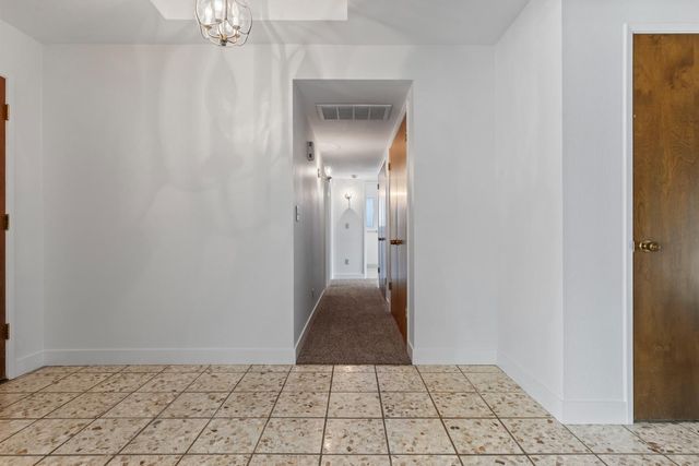 2620 Portsmouth Ln, Modesto, CA 95355