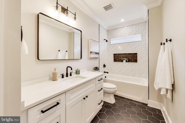 4021 HAMILTON ST, Hyattsville, MD 20781