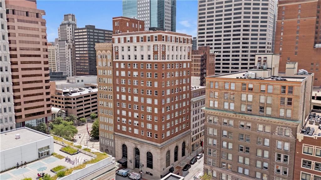 21 W 10th Street 9C, Kansas City, MO 64105